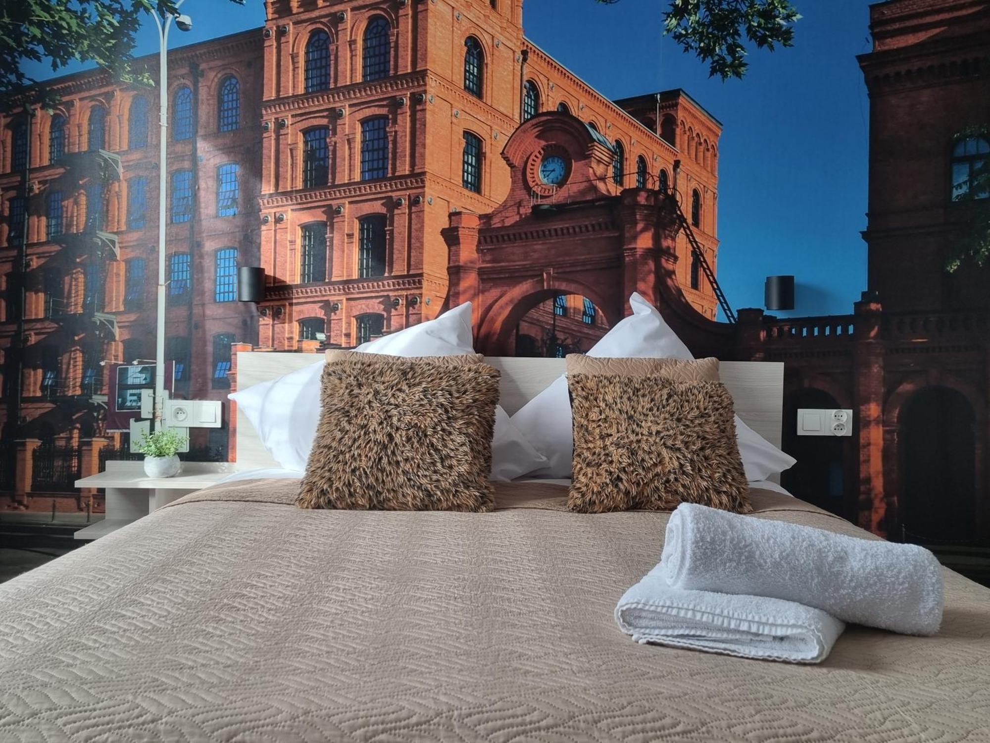 Q Apart Grand - Klimatyzowane 3 Pokojowe Apartamenty Przy Manufakturze Z Garazem Gratis, Fv ウッチ エクステリア 写真